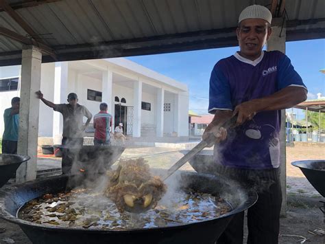 Tradisi Masak Kuah Beulangong Kenduri Nuzulul Qur An Acehinfo