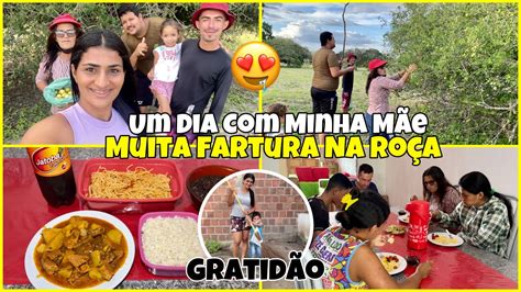 VLOG NA CASA DA MINHA MÃE MUITA FARTURA VIDA NA ROÇA ALMOÇO CAFÉ