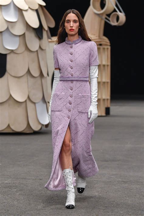 Couture Spring 2023 Trend Pastels And Pale Hues [photos]