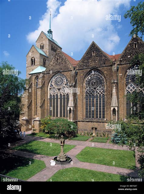 Minden cathedral hi-res stock photography and images - Alamy