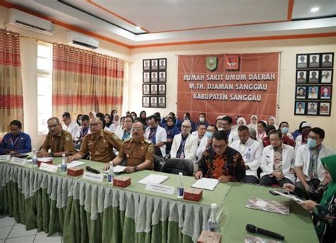 Wabup Ontot Sambut Baik Survei Akreditasi Rsud M Th Djaman Sanggau