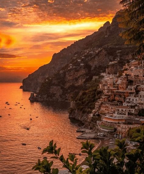 Sunset in Amalfi coast, Italy : r/sunset