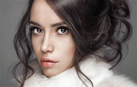 Wallpaper Look Girl Face Background Portrait Makeup Brunette Hairstyle Fur Beautiful