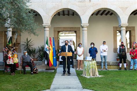 Fernández Vara destaca la importancia de la cultura y las tradiciones