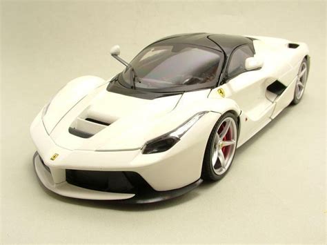 Modellauto Ferrari LaFerrari weiß Modellauto Mattel Hot W