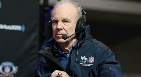 Roger Staubach Age, Height, Weight, Net worth, Wife, Bio & Facts.