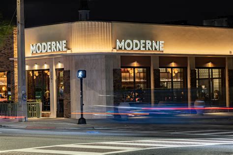 About - Moderne - Bar & Grill in Orlando, FL