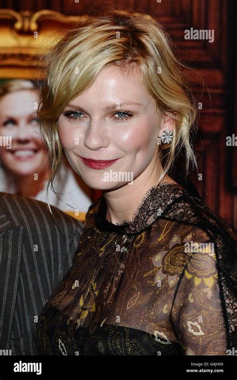 Kirsten dunst melancholia hi-res stock photography and images - Alamy