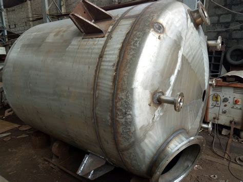 Stainless Steel 7kl Chemical Reactor Storage Capacity 7000 L