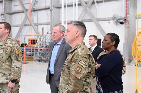 Okc Mayor And City Manager Visit Tinker Afb Tinker Air Force Base