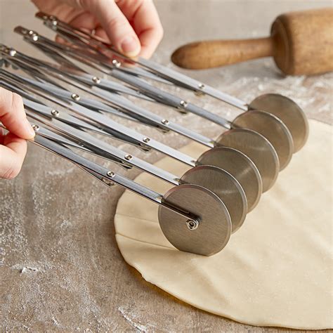 Wheel Stainless Steel Pastry Cutter Dough Divider