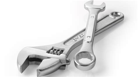 Combination Wrench Vs Adjustable Wrench How To Pick The Right Tool
