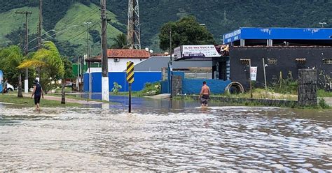 Temporal No Litoral De Sp O Maior J Registrado No Brasil Estad O