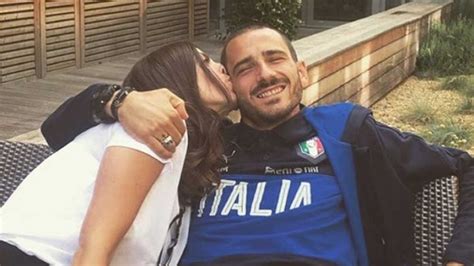 Leonardo Bonucci Chi è La Moglie Martina Maccari Età Foto Social