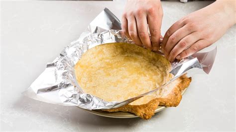 3 Simple Ways To Prevent Your Pie Crust From Overbrowning America S