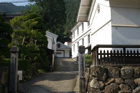 2024 Visita a la cervecería de sake más antigua de Tokio y retiro de