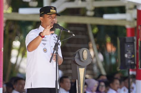 Gubernur Andi Sudirman Pimpin Apel Akbar Pasca Lebaran Idul Fitri Di