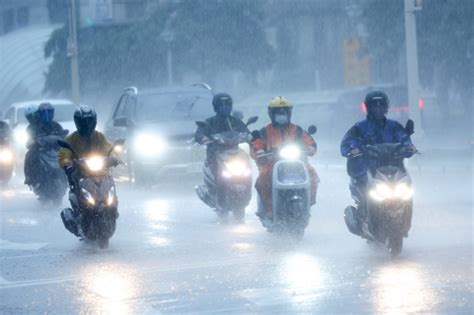 蘇拉還在攪局！6縣市豪、大雨特報 低窪地區防積水 生活 中時新聞網