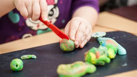 C Mo Hacer Plastilina Casera Con Harina Bicarbonato O Comestible