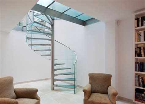 15 Stunning Glass Spiral Staircase Designs That You Shouldn T Miss