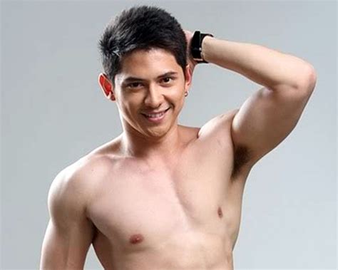 Ahron Nag Sorry Sa Ipinost Na Naked Photo Balita Tagalog Newspaper