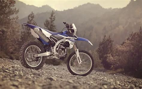 Infos Yamaha 250 WRF 2015 le petit 4T spécial enduro