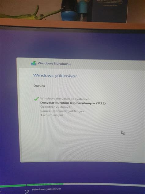 Windows Y Klerken Turuncu Beyaz Izgili Ekran Sayfa Technopat