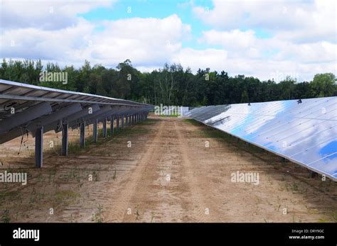 Solar Panel Farm Stock Photo - Alamy