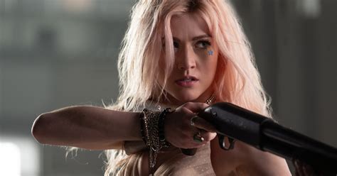 Walker Independence Taps Arrow Alum Katherine McNamara As Lead