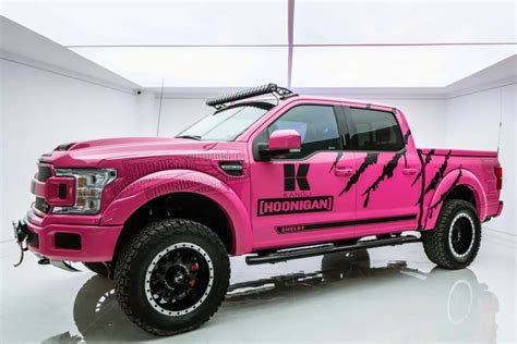 Ford Raptor Pink