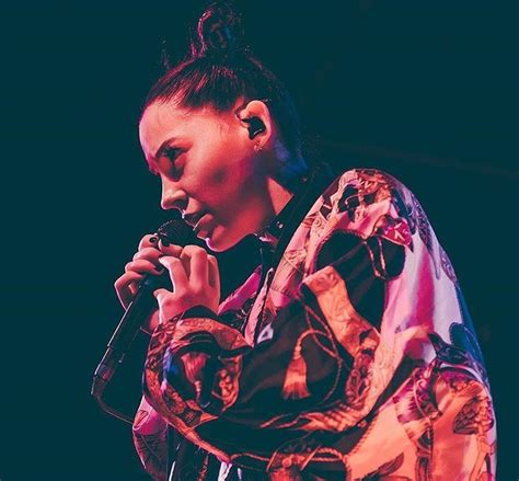 Bishop Briggs Sarah Grace Mclaughlin Known By Her Stage Name Bishop