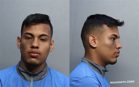 GONZALEZ MANUEL 04 25 2022 Miami Dade County Mugshots Zone