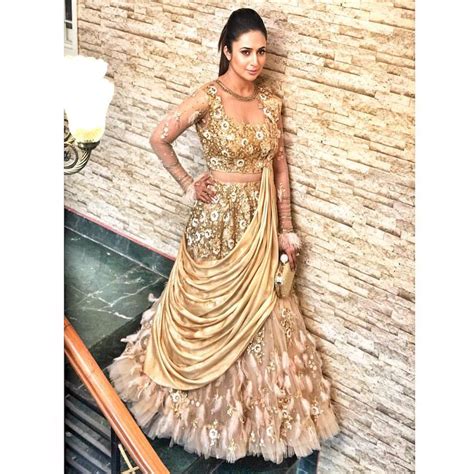 Divyanka Tripathi Dahiya On Instagram Goldandfeathers For A Wedding