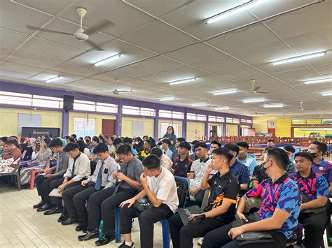 Seminar Kerjaya Keningau 2023 Siri 1 Di Dewan Ujuh Iyai Smk Keningau I
