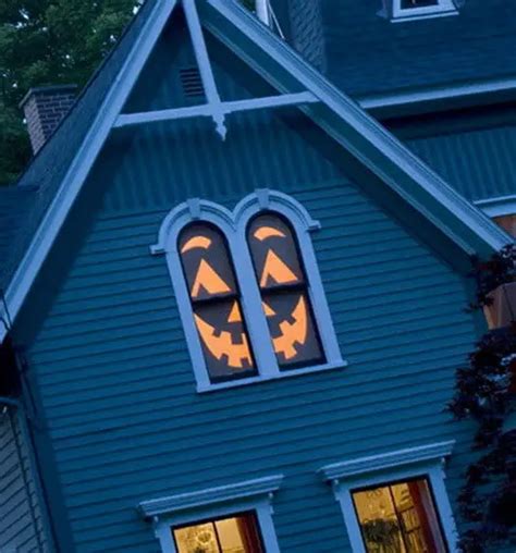 34 Scary Outdoor Halloween Decorations And Silhouette Ideas