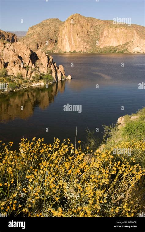 Canyon Lake - Apache Trail, Arizona Stock Photo - Alamy