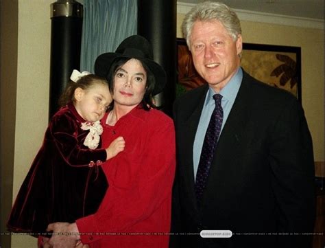 Paris With Her Father And Bill Clinton Back In 2002 - Paris Jackson ...