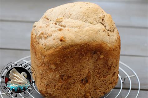 Pain de campagne aux noix à la machine