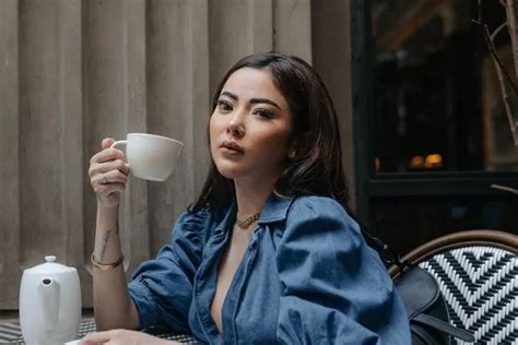 Biodata Dan Profil Ayu Aulia Model Yang Dikabarkan Dekat Dengan Zikri