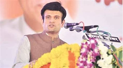 Maharashtra First Rebellion In Bjp As Sugar Baron Says Will Fight Independently Elections