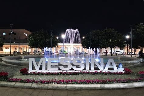 A Venetian Company In Messina For The Restyling Of The Piazza Della