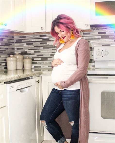 Rainbow Baby Bump Photo Rainbow Baby Pregnancy 21 Weeks Pregnant