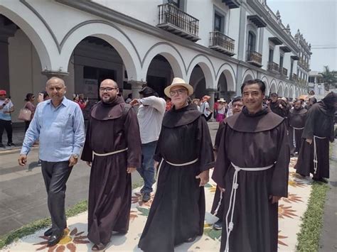 Realizan Procesi N De Frailes Franciscanos En La Catedral De Veracruz