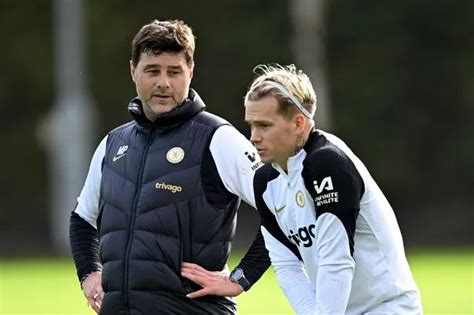 Mudryk chat, Jackson update: Five things spotted in Chelsea training ...