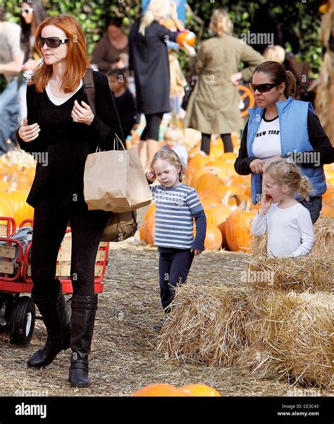 Marcia Cross Savannah Mahoney And Eden Mahoney Marcia Cross Takes Her Twin Daughters To Mr