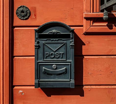 Mastering Mailbox Access: Tips for Every Homeowner - MailboxWorks