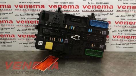 Fuse Box Opel Zafira 1 7 CDTi 16V 13268287LJ Hella