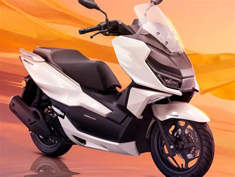 Honda NS125GX revelada para o mercado chinês PCX ganha parente bem