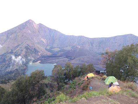 Hike Tour Mt Rinjani Packages 2 Days 1 Night Senaru Crater Rim