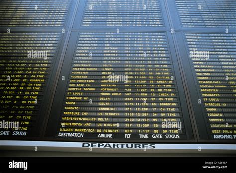Airportsdeparture hi-res stock photography and images - Alamy